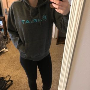 Women’s Ariat sweatshirt